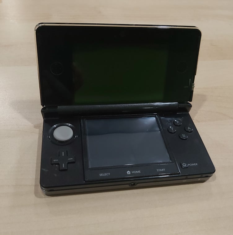 Nintendo 3DS Cosmo Black Nintendo 3DS Console