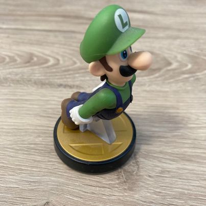 Luigi Amiibo