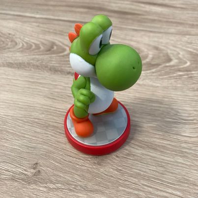 Yoshi - Super Mario Amiibo