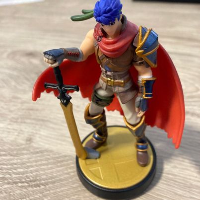 Ike Amiibo