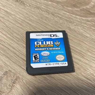 Club Penguin Elite Penguin Force: Herbert's Revenge Nintendo DS