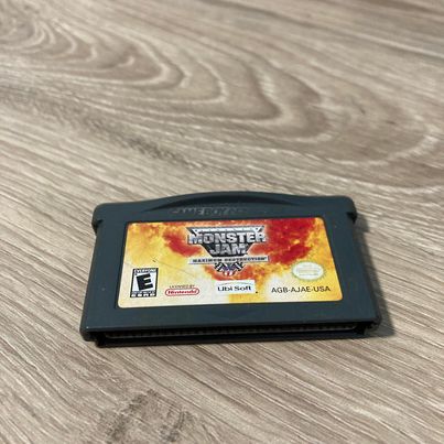 Monster Jam Maximum Destruction GameBoy Advance