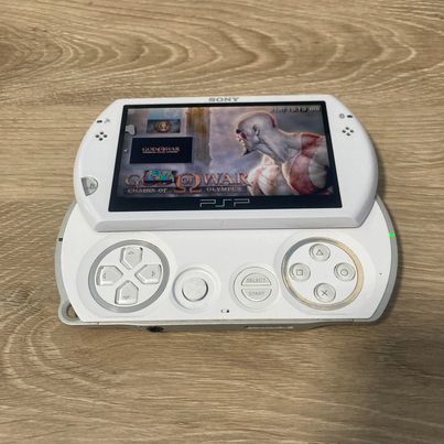 PSP Go Pearl White PSP Console