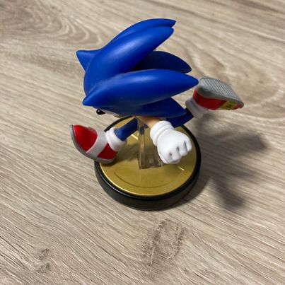Sonic Amiibo