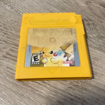 Pokemon Yellow GameBoy