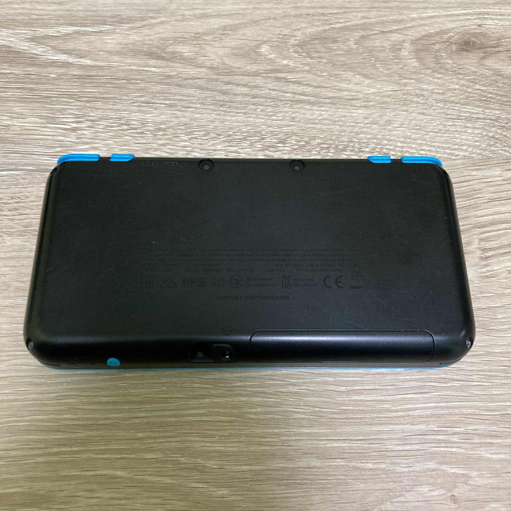 New Nintendo 2DS XL Black + Turquoise Nintendo 3DS Console