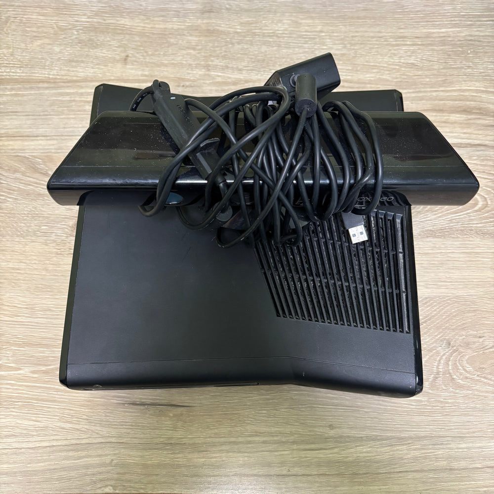 Xbox 360 Slim Console 4GB Xbox 360