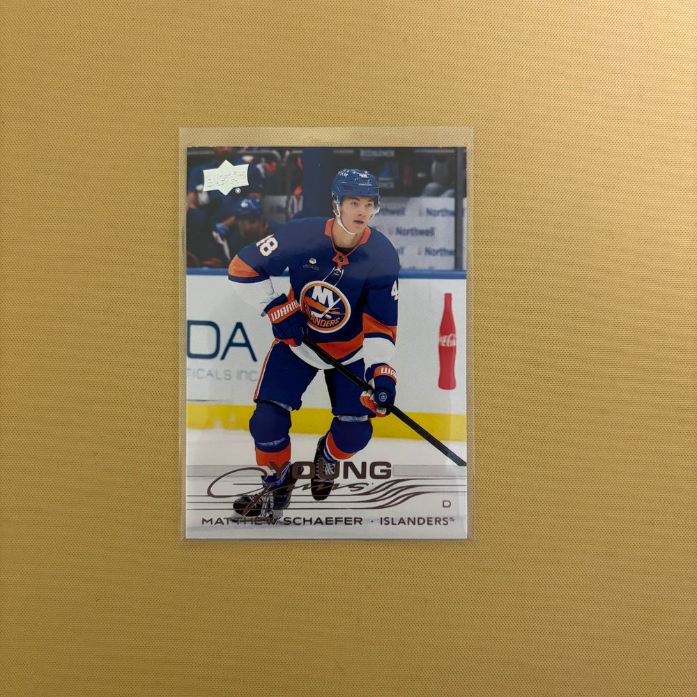 2025-26 Upper Deck Series 2 Matthew Schaefer Young Guns New York Islanders #451 Sports Card