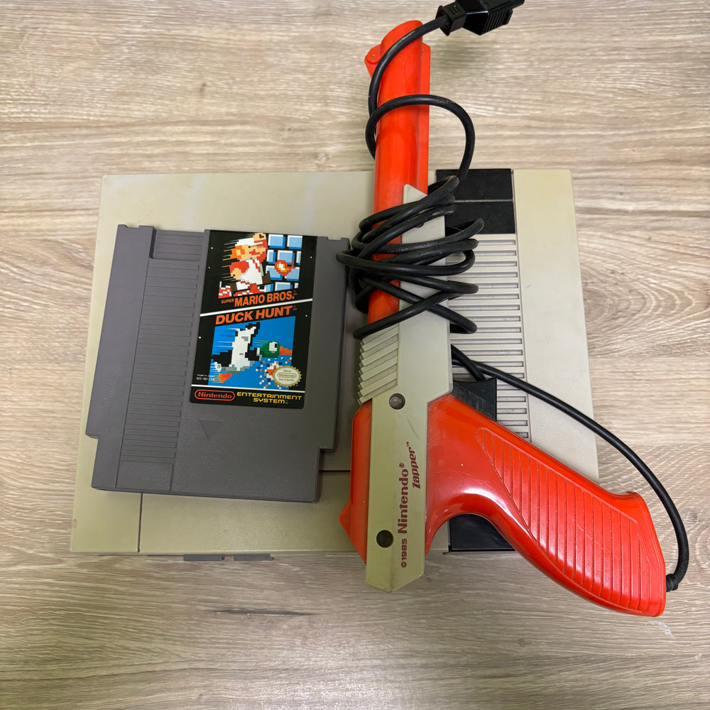 Nintendo NES Action Set Console NES