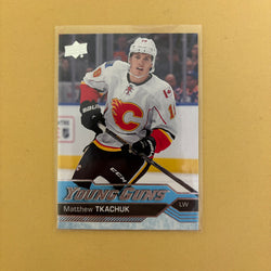 2016-17 Upper Deck Series 1 Matthew Tkachuk Young Guns Calgary Flames #231 Sports Card