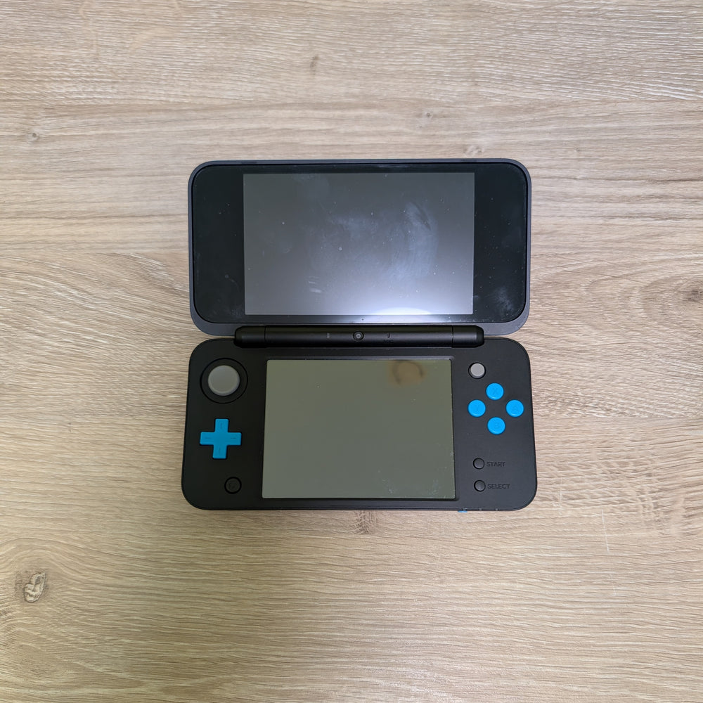 New Nintendo 2DS XL Black + Turquoise Nintendo 3DS