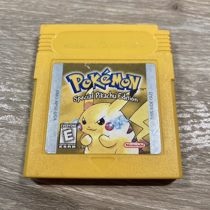 Pokemon Yellow GameBoy
