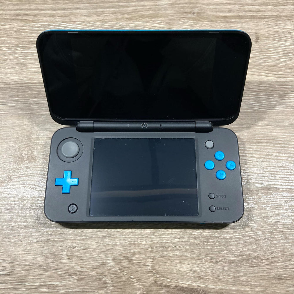 New Nintendo 2DS XL Black + Turquoise Nintendo 3DS Console