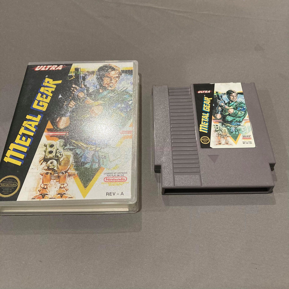 Metal Gear + Custom Case NES