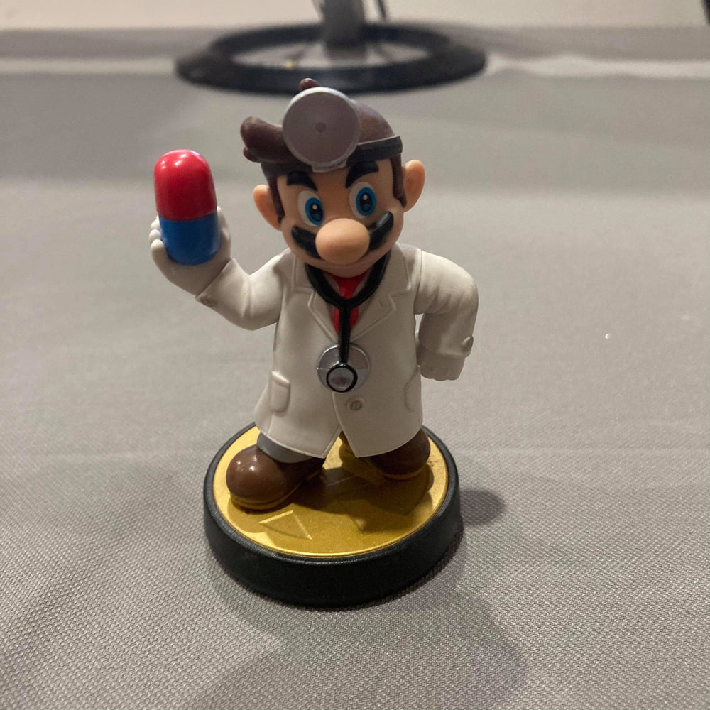 Dr. Mario Amiibo