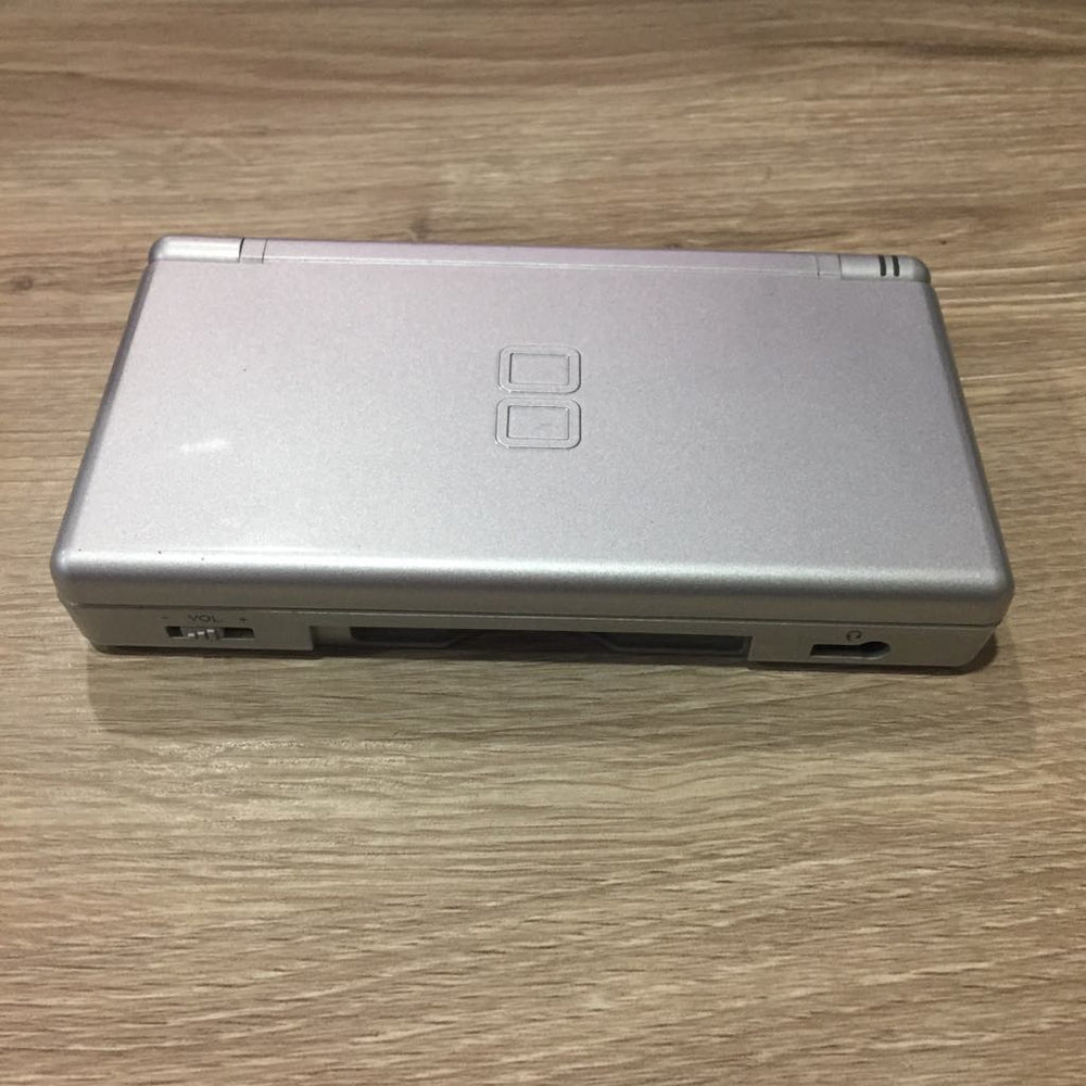 Metallic Silver Nintendo DS Lite Nintendo DS