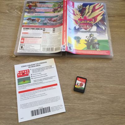 Pokemon Shield + Pokemon Shield Expansion Pass Nintendo Switch