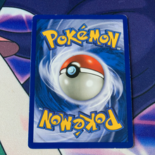 Load image into Gallery viewer, Pidgeot Base Set 2 14/130 (LP) Pokemon Card

